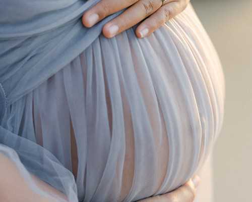 预约香港医院验血电话,女性出现不孕不育会有什么症状呢，这3种症状一旦出现