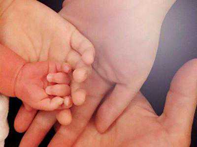 香港怀孕验血费用,二胎顺产小公主，儿女双全获全家人点赞，分享备孕女宝宝