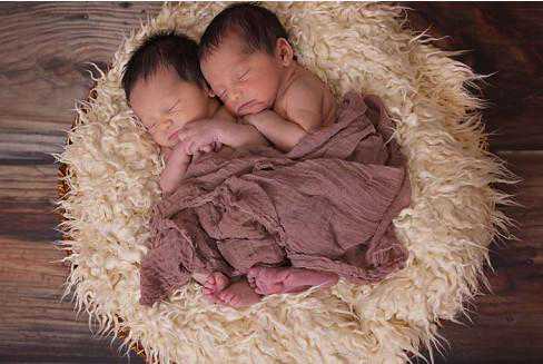 香港验血中介电话,试管婴儿是要双胞胎好，还是单胞胎好？看数据！